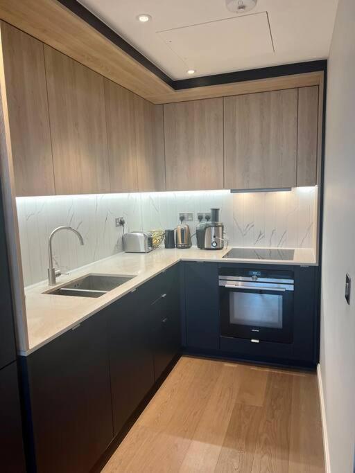 New Central 1Br Wstunning View, 5 Min Vauxhall St Londres Exterior foto